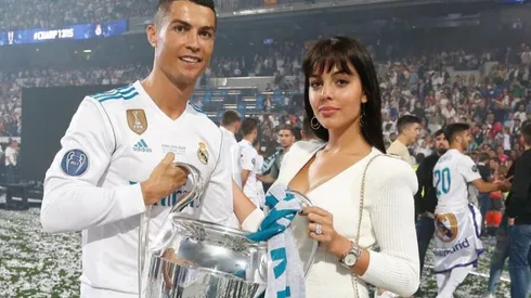 Foto de Cristiano Ronaldo con Georgina Rodríguez.