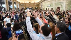 CANTA RÁFAGA. El grupo de cumbia hizo bailar a todo Retiro.