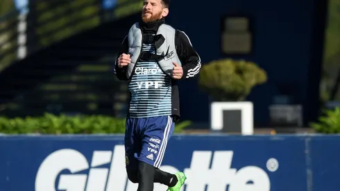 El rugido del Ducó cuando Messi salió a entrenar