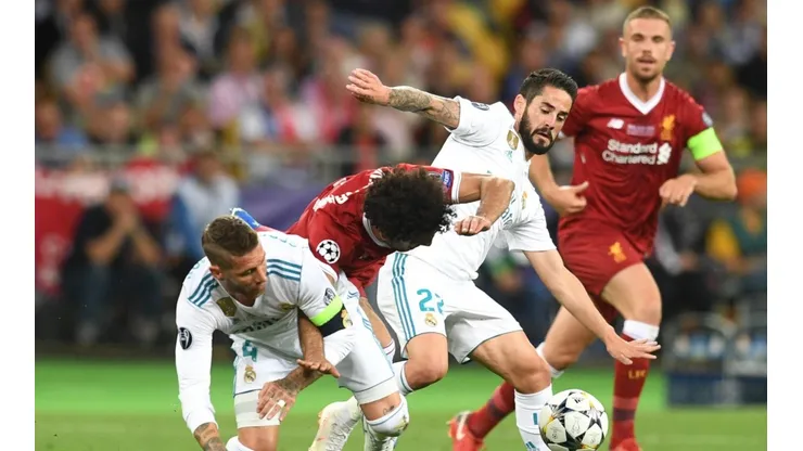 La falta de Ramos a Salah
