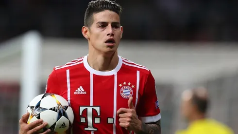 Foto de James Rodríguez en el Santiago Bernabéu.