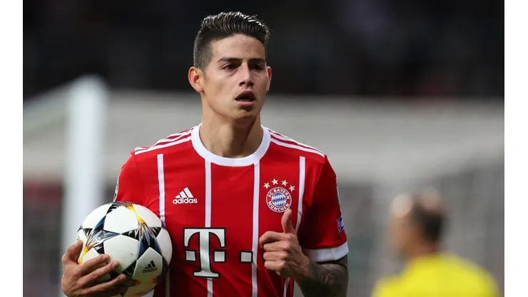 Foto de James Rodríguez en el Santiago Bernabéu.