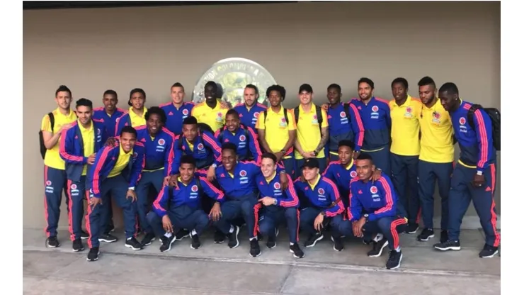 TRICOLOR UNIDA. Colombia ya partió hacia Italia para medirse ante Egipto.