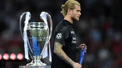 Loris Karius ni quiso mirar el trofeo de la Champions League.