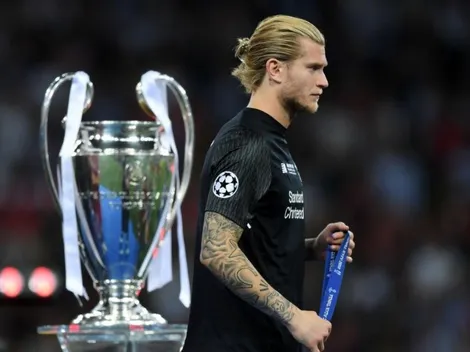 Según Wikipedia, Karius "nació sin manos"