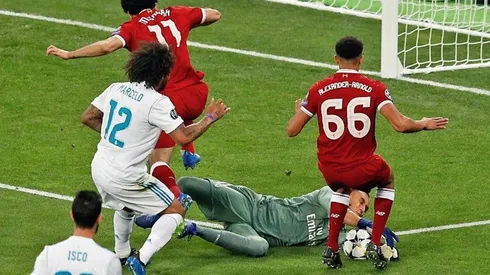 KEYLORD. Keylor Navas aparece ante Alexander-Arnold para salvar al Real Madrid.