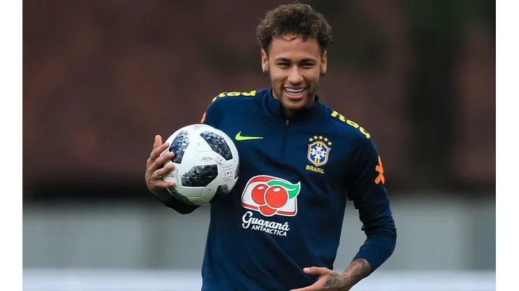 Neymar entrena pensando en Rusia