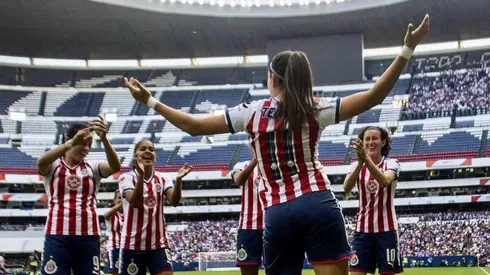 La jugadora de Chivas causa sensación en las redes sociales