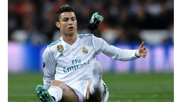 ¡QUE NO SE TE SALGAN, CRIS! Ronaldo presentó en una imagen sus nuevas botas.