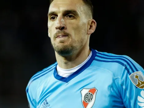 "Ponelo a Armani si querés salir campeón", le gritó el Monumental a Sampaoli