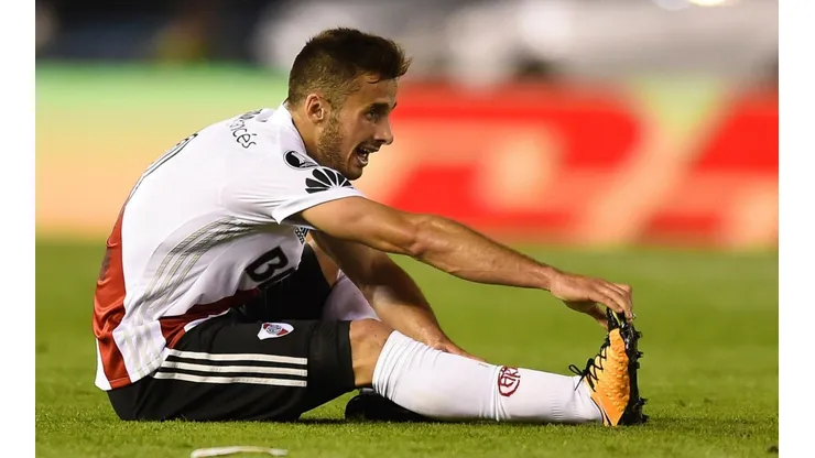 HACE TODA LA BANDA. Saracchi fusilado contra Lanús en la Copa Libertadores pasada (Foto: Getty).