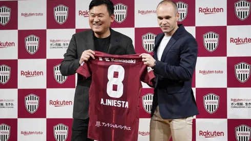 Andrés Iniesta fue presentado como nuevo jugador del Vissel Kobe