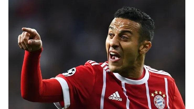 Thiago Alcántara brilla en Bayern Munich.