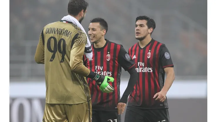Foto Gustavo Gómez, defensor del Milan.