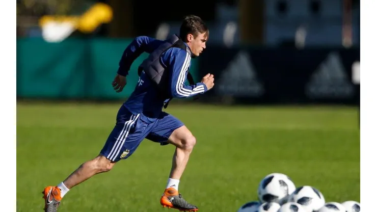 Nicolás Tagliafico entrenando con la Selección Argentina.