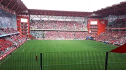 Los aficionados llenaron el Estadio Nemesio Diez. (Twitter)