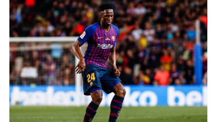 MINA ATREVIDO. Yerry se animó a los golpes con Coutinho