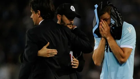 NO LO PODÍA CREER. De Vrij sabe que se aproxima una semana complicada...