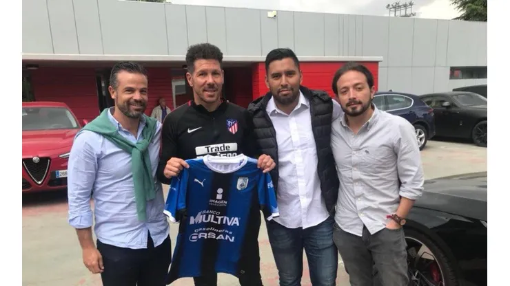 Rafa Puente Jr. hizo que Simeone presuma colores del Querétaro