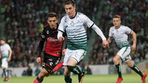 Jorge Villafaña sufrió el robo tras cambiar dólares a pesos