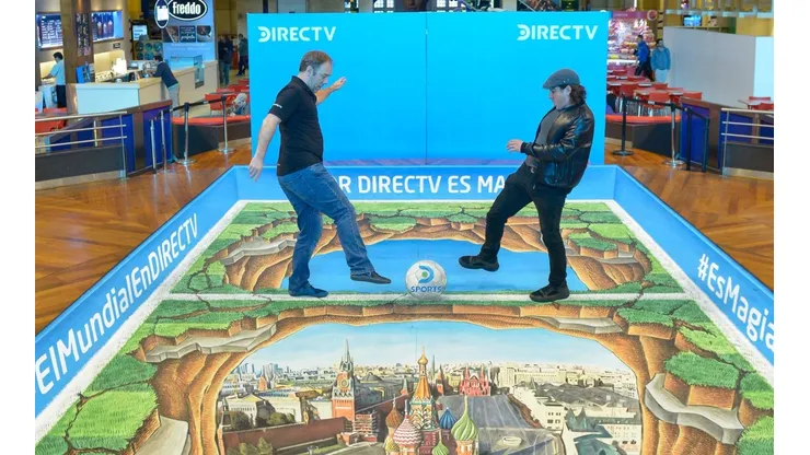 ¡ESPECTACULAR! DirecTV preparó una auténtica obra de arte en el patio de comidas del Abasto Shopping.