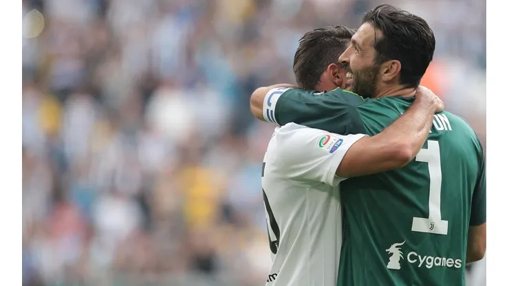 Gigi se abrazó con todos