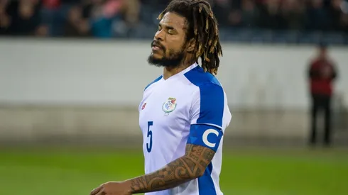 Atlas quiere a Román Torres para reforzar su defensa