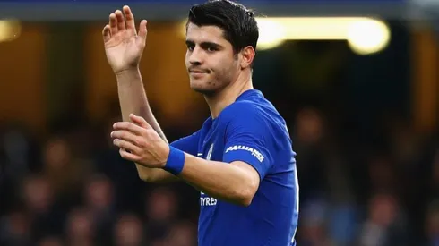 Álvaro Morata con la camiseta de Chelsea.