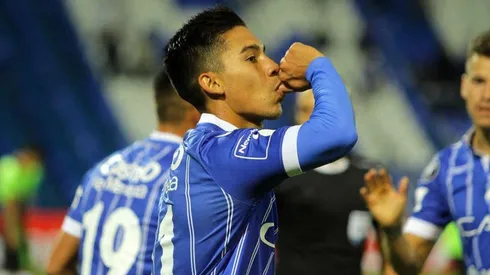 Pol Fernández celebra un tanto en Godoy Cruz.