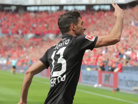 Alario ya está de vacaciones y se saca fotos a lo Cristiano Ronaldo