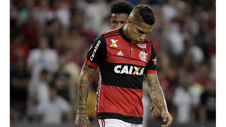 Flamengo le habría suspendido el contrato a Paolo Guerrero