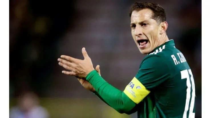 Guardado se recupera tras operación mandando 'loco' mensaje al Betis