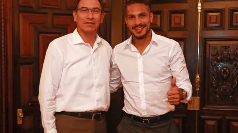 Paolo Guerrero con el presidente de Perú