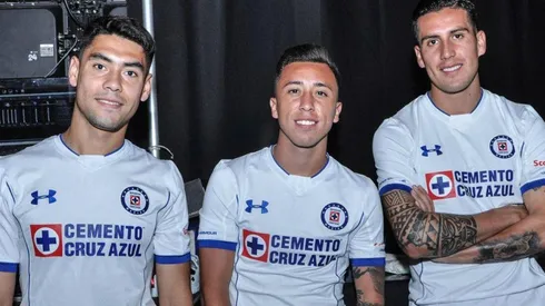Chilenos serían los primeros 'cortados' por Cruz Azul