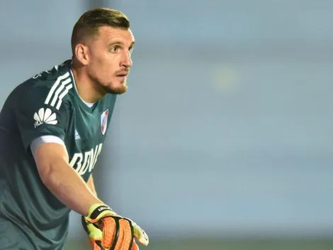 Otra atajada del ya albiceleste Armani