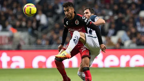Foto de Lucero enfrentando a Rayados