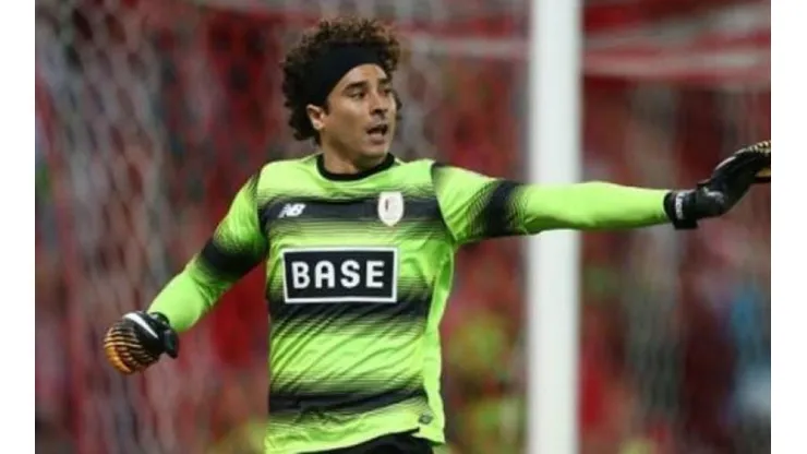 El Standard Lieja de Memo Ochoa quedó a un triunfo de clasificar a la Champions.