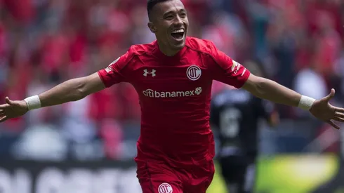 Triplete de Uribe para meter a Toluca en la final.