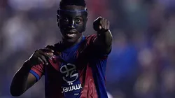 Boateng hizo un homenaje a Messi en el Levante vs Barcelona