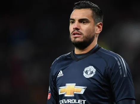 ¡Mirá Sampaoli! Tremendo atajadón de Romero en la Premier