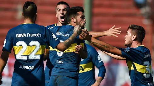 ¡DE CABEZA! Después de más de dos años, Boca volvió a anotar un gol de cabeza tras una pelota parada.