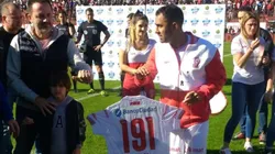 APLAUSOS, ROLFI. Montenegro llegó a 191 partidos con "su" Globo querido.