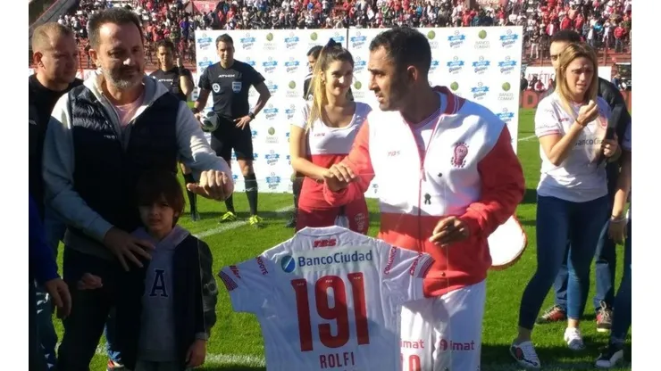 APLAUSOS, ROLFI. Montenegro llegó a 191 partidos con "su" Globo querido.