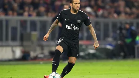 Dani Alves se pierde el Mundial