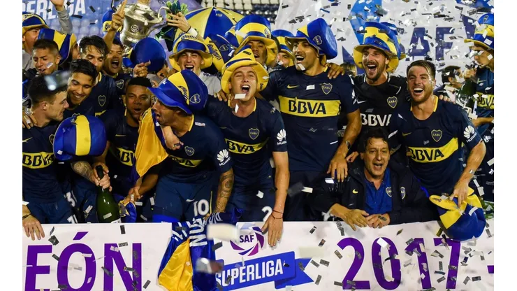 CELEBRACIÓN DE CAMPEÓN. Jara en el medio de los festejos del bicampeonato de Boca (Foto: Getty).