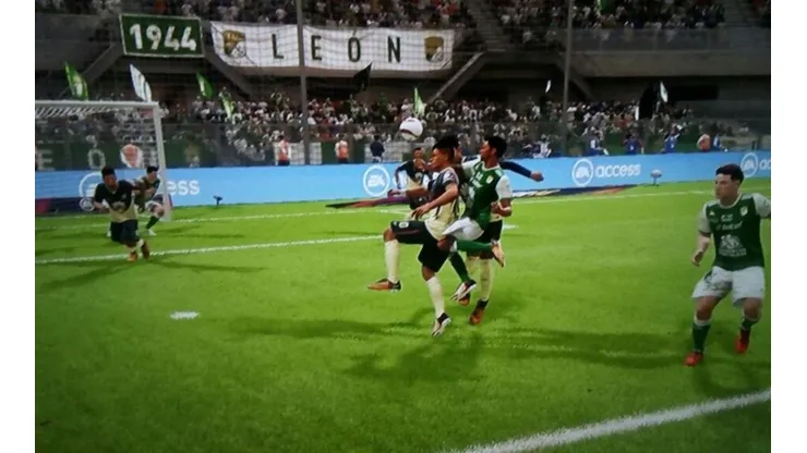 Asú luce una de las últimas actualizaciones de la Liga MX en el mencionado juego
