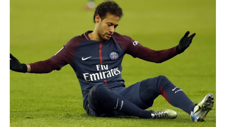 Los compañeros de Ney no ven con buenos ojos que le suban el contrato: "Sólo hay para él"