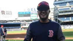 Héctor Velázquez presumió su playera en las redes sociales.