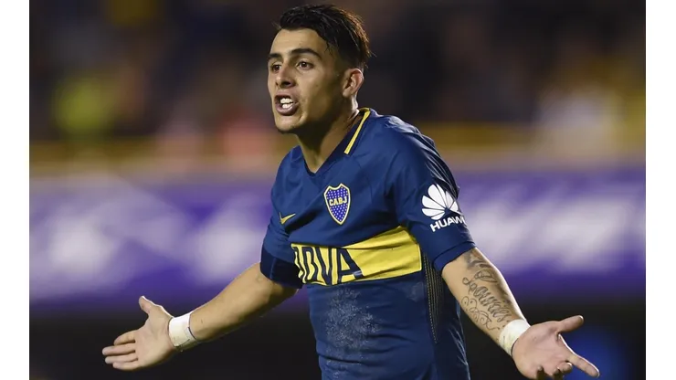 LE PEGARON. Cristian Pavón empezó dolorido en el encuentro contra Gimnasia (Foto: Getty).