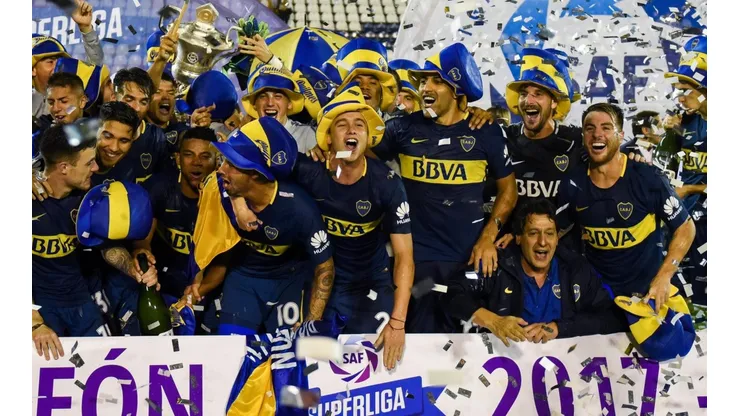 CELEBRA BOCA. Los jugadores de Boca al celebrar el título de la Superliga (Foto: Getty).